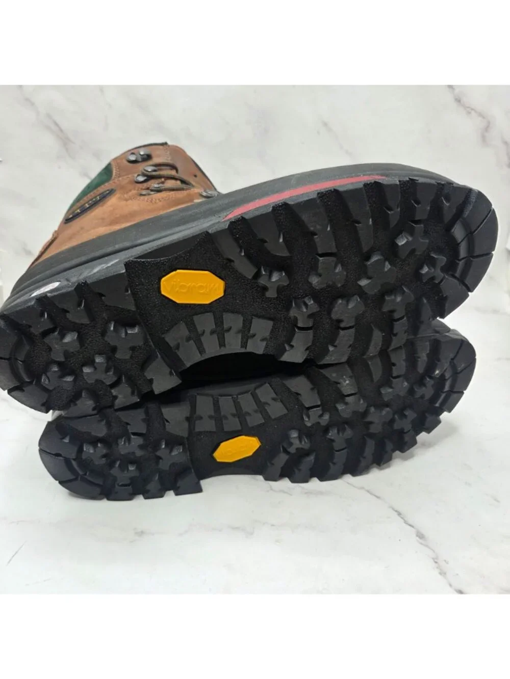 Lowa Ranger III GTX Backpacking Boots Brown Leather Vibram Soles Hiking Men's 11